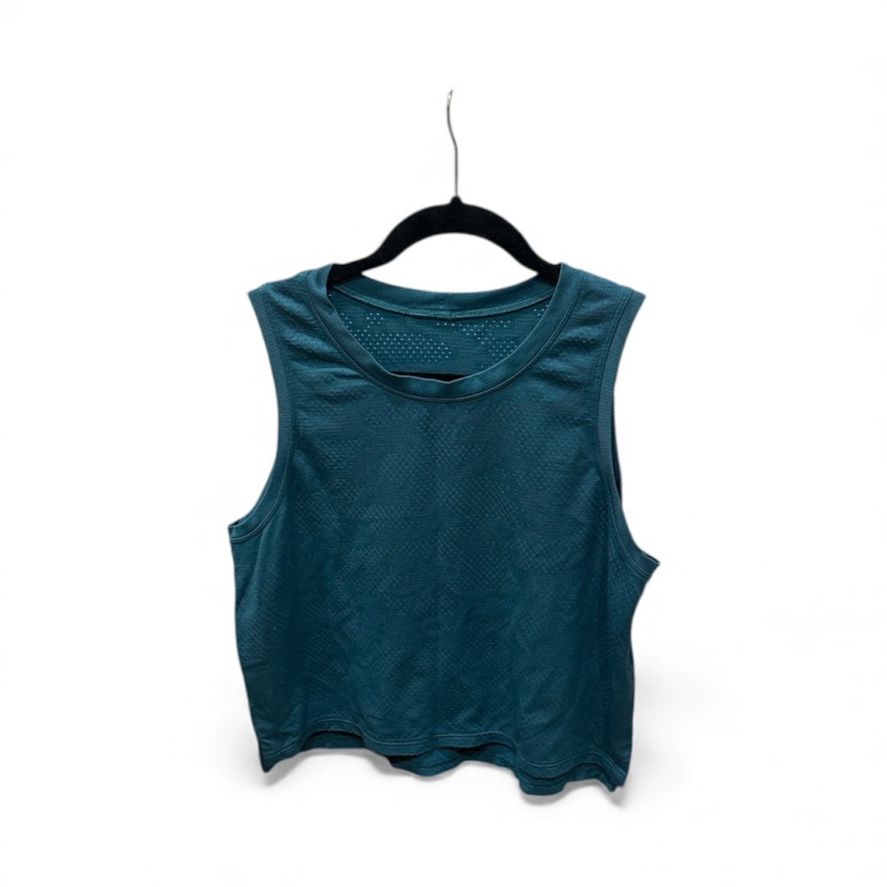 Lululemon Athletica Train To Be mesh teal tank top. Its a high and low tank top.